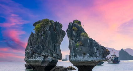 HALONG BAY LUXURY 1-DAY CRUISE: HANOI – SUNG SOT CAVE – TITOV ISLAND (6-HOUR ROUTE)